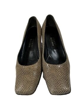 Stuart Weitzman size 6.5 B Beige Vintage Square Toe Heel
